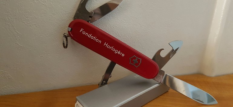 Couteau Fondation Horlogère
